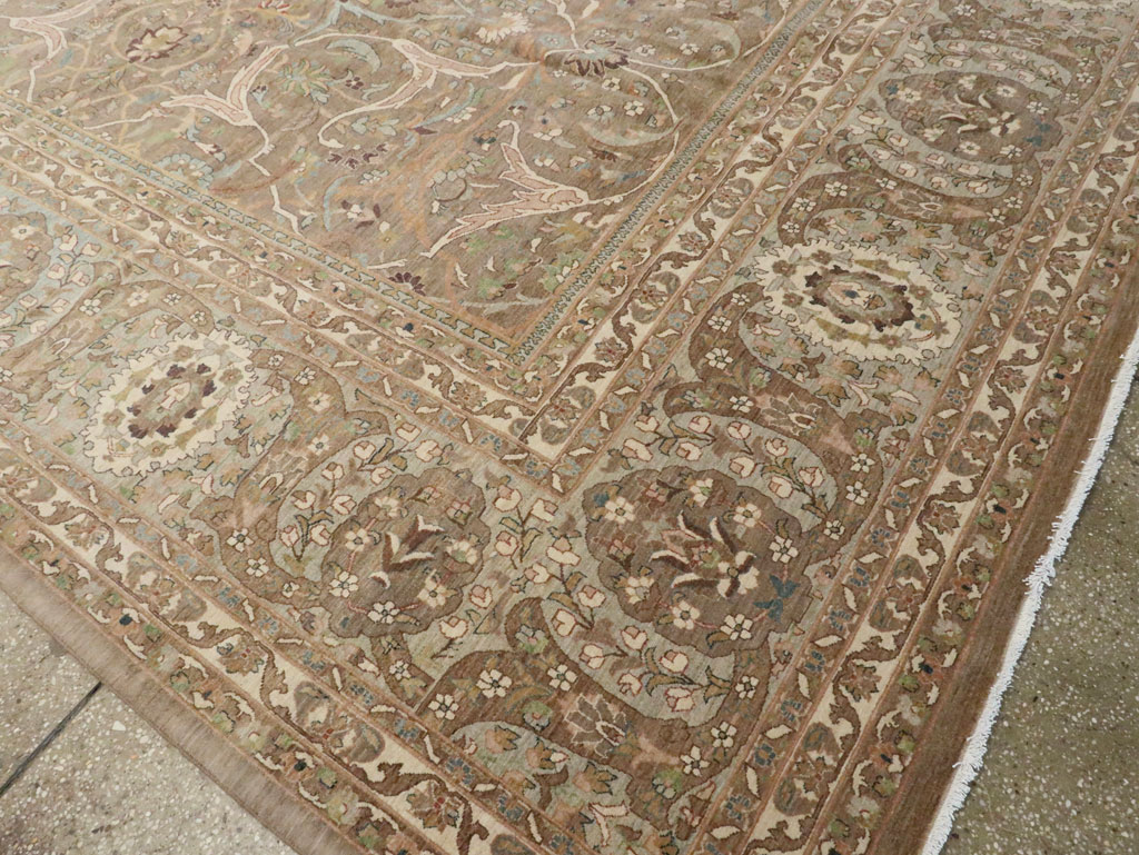 Contemporary Persian Tabriz Carpet, No.21031 - Gsblank