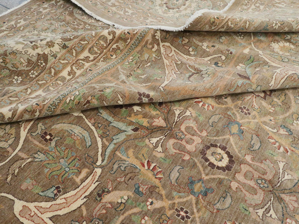 Contemporary Persian Tabriz Carpet, No.21031 - Gsblank