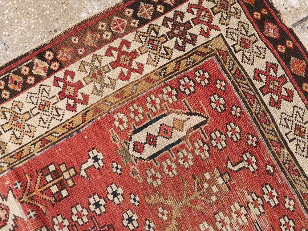Antique Caucasian Rug, No.21135 - Gsblank