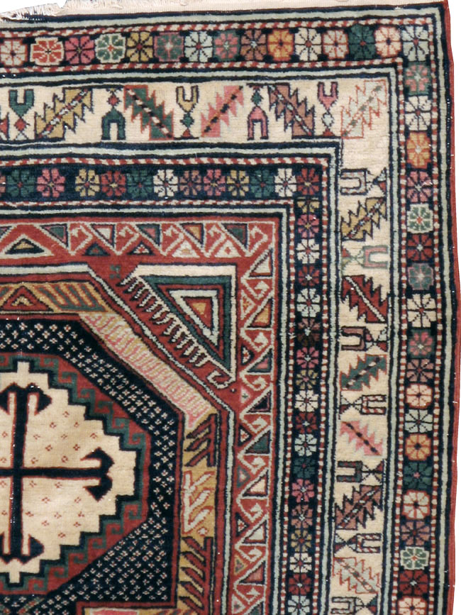 Antique Caucasian Shirvan Rug, No.21136 - Gsblank