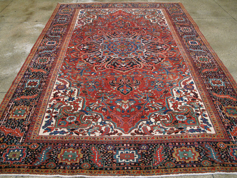 Vintage Persian Heriz Carpet, No.21148 - Gsblank