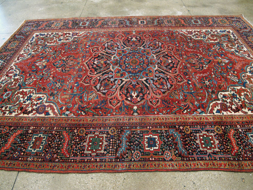 Vintage Persian Heriz Carpet, No.21148 - Gsblank