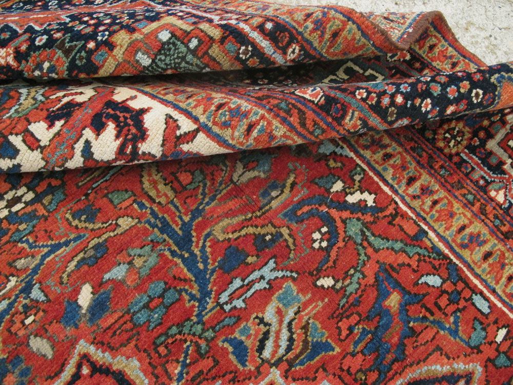 Vintage Persian Heriz Carpet, No.21148 - Gsblank