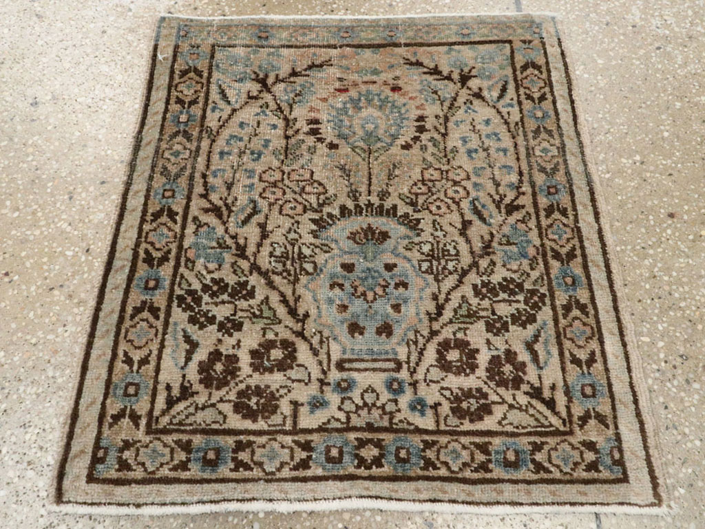 Antique Persian Mashad Rug, No.21156 - Gsblank