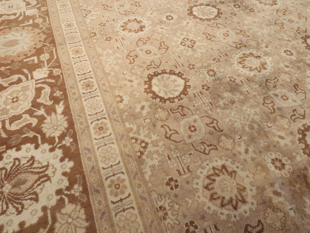 Antique Persian Tabriz Carpet, No.21186 - Gsblank
