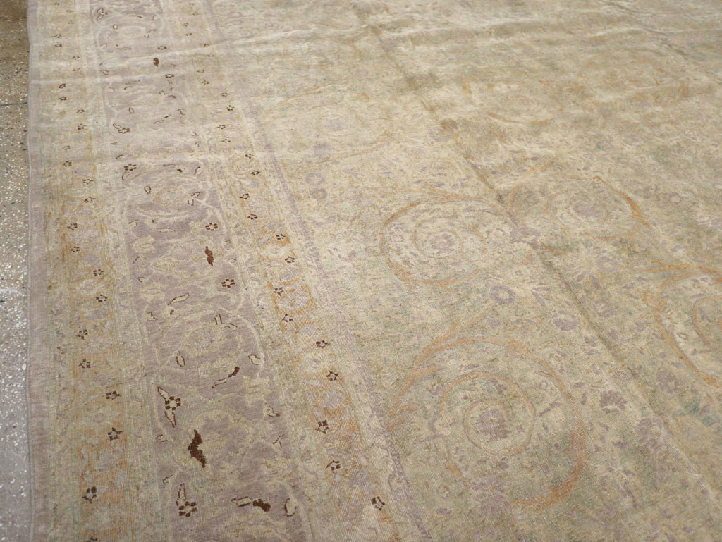Antique Persian Tabriz  Carpet, No.21197 - Gsblank