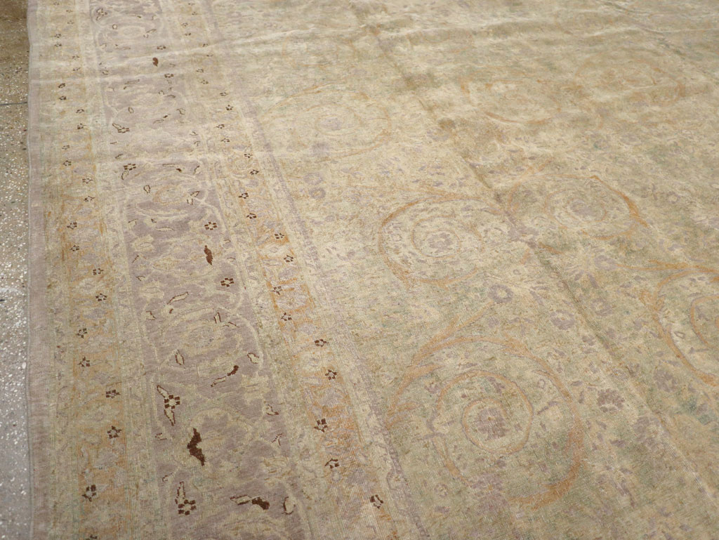 Antique Persian Tabriz  Carpet, No.21197 - Gsblank