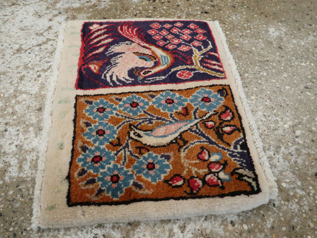 Vintage Persian Tabriz Pictorial Rug, No.21209 - Gsblank