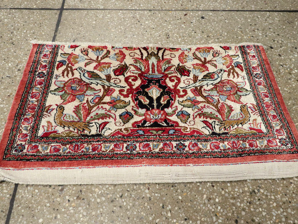 Vintage Persian Quom Silk Rug, No.21213 - Gsblank