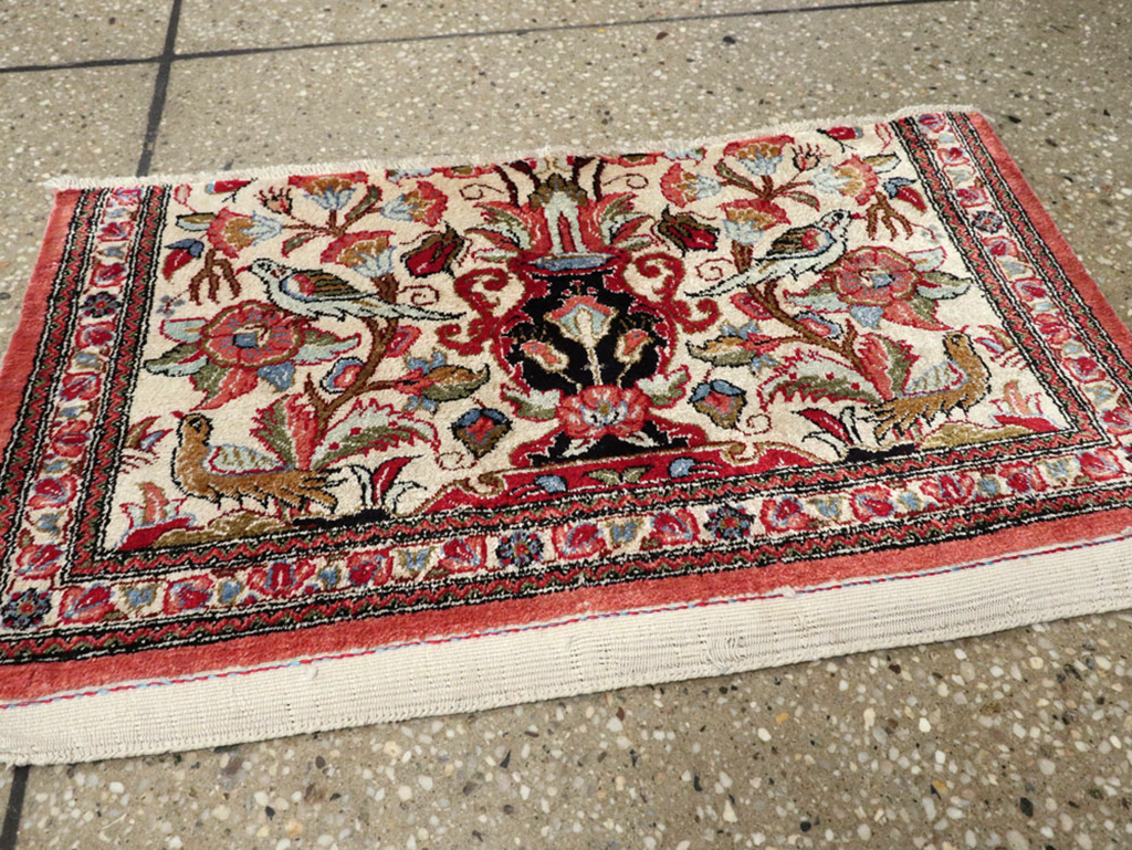 Vintage Persian Quom Silk Rug, No.21213 - Gsblank