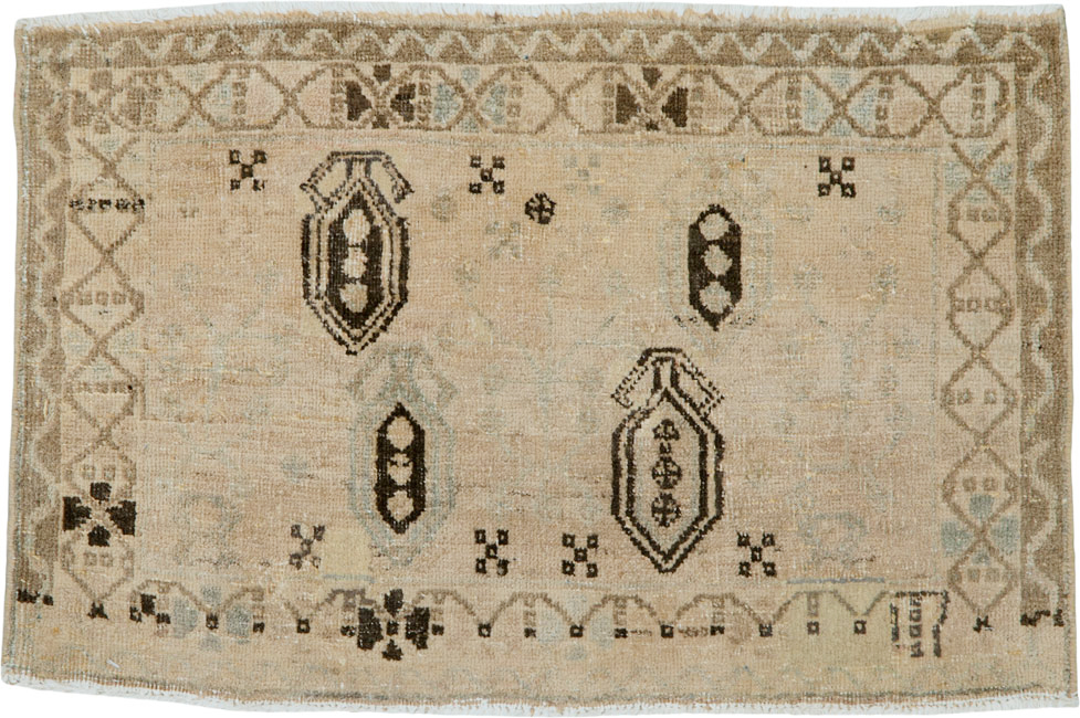 Vintage Persian Afshar Rug, No.21239 - Gsblank