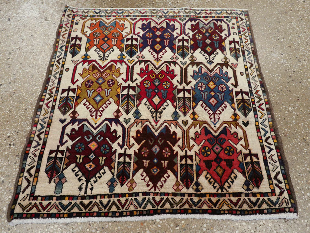 Antique Persian Afshar Rug, No.21274 - Gsblank