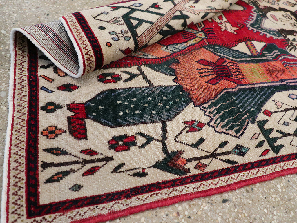 Vintage Persian Tabriz Pictorial Rug, No.21395 - Gsblank