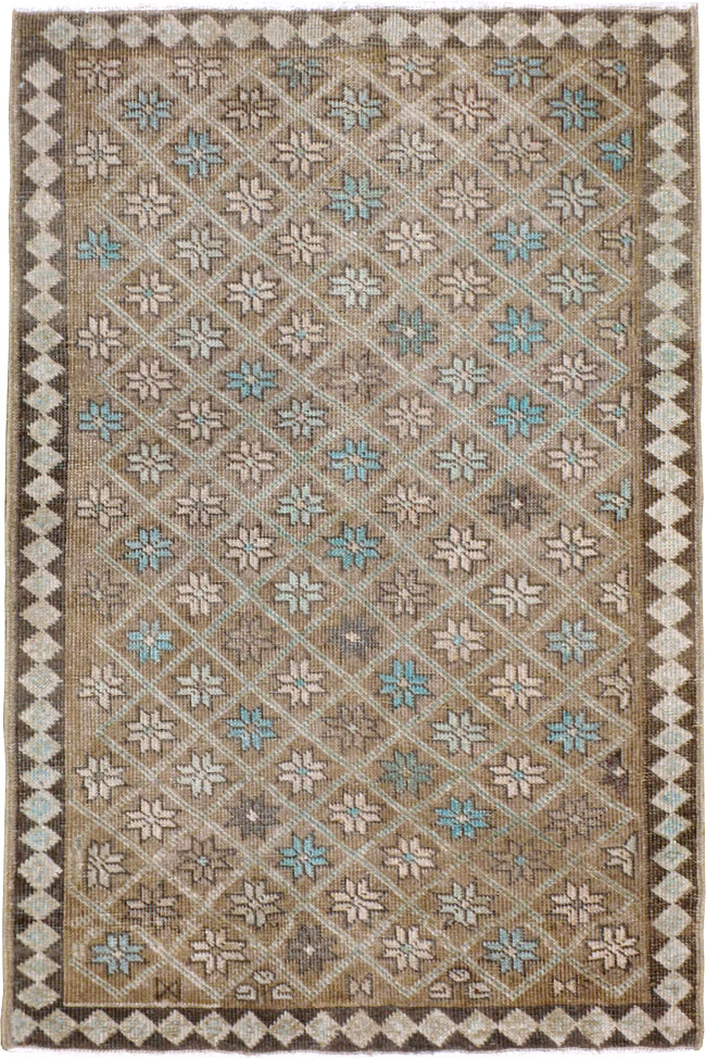 Vintage Tabriz Rug, No.21400 - Gsblank