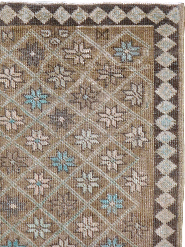 Vintage Tabriz Rug, No.21400 - Gsblank
