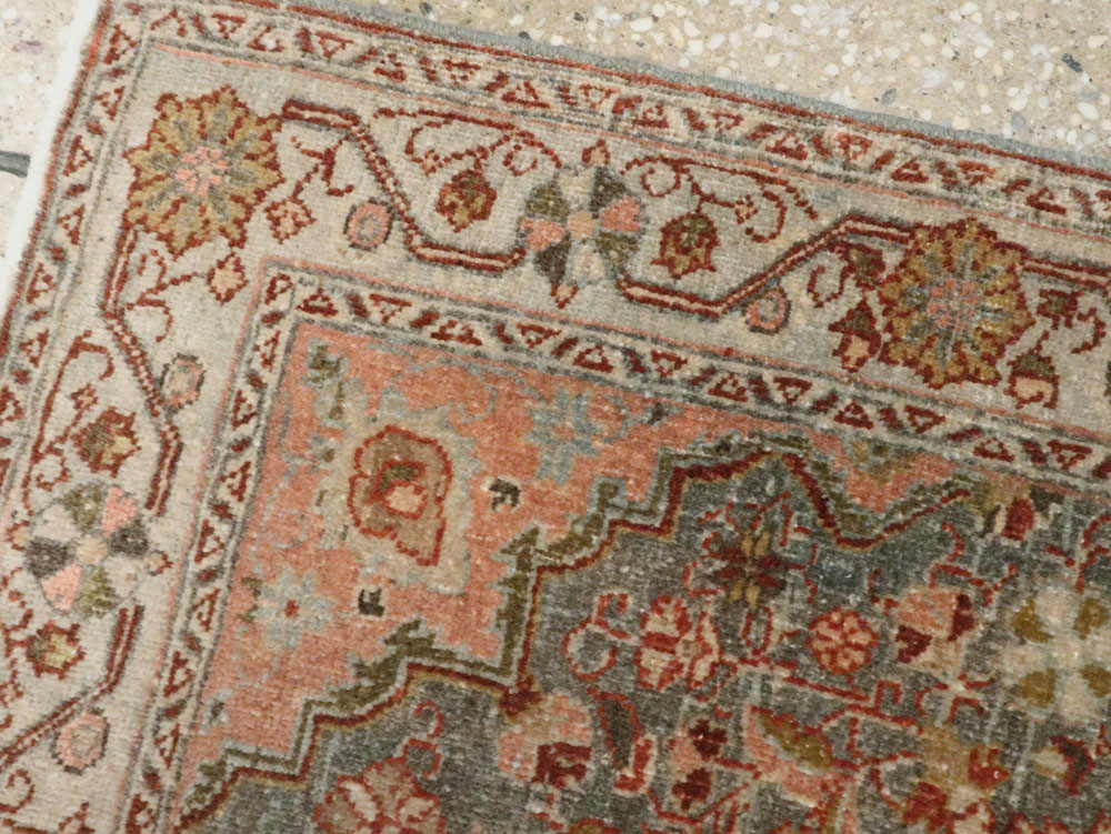 Vintage Persian Sarouk Rug, No.21428 - Gsblank
