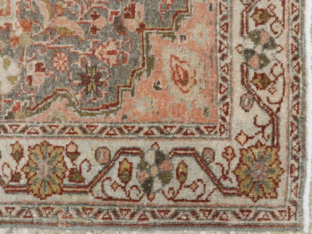 Vintage Persian Sarouk Rug, No.21428 - Gsblank