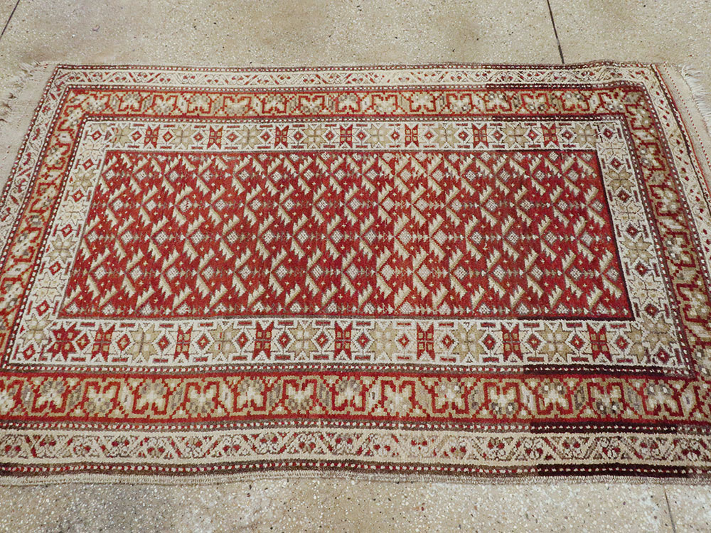 Antique Kurdish Rug, No.21434 - Gsblank