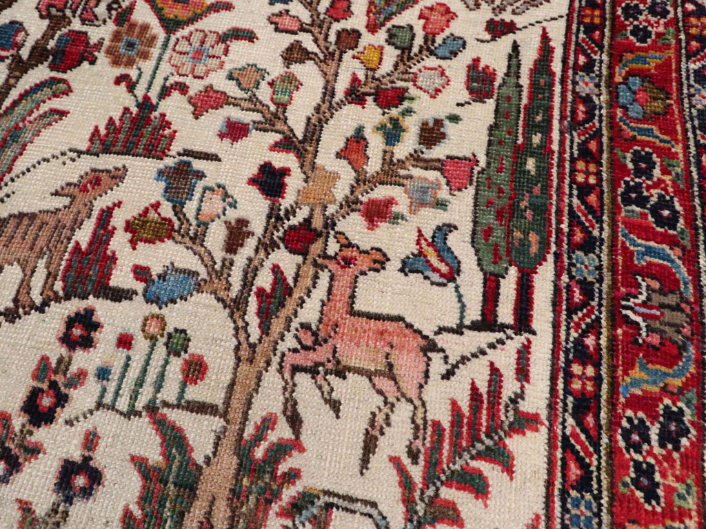 Vintage Persian Tabriz Pictorial Rug, No.21465 - Gsblank