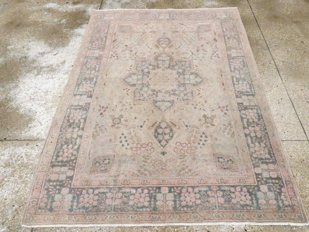 Vintage Persian Tabriz Accent Rug, No.21470 - Gsblank