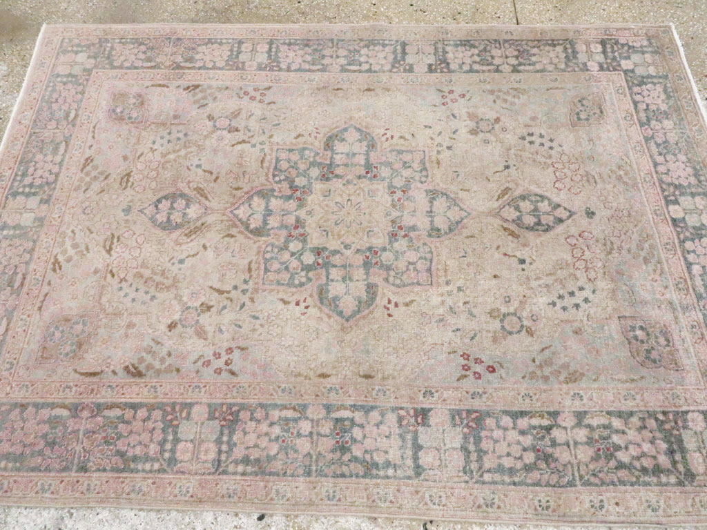 Vintage Persian Tabriz Accent Rug, No.21470 - Gsblank