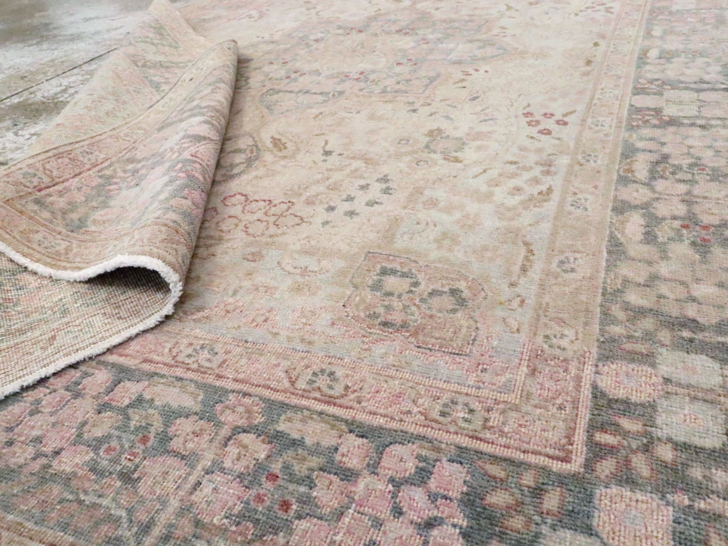 Vintage Persian Tabriz Accent Rug, No.21470 - Gsblank