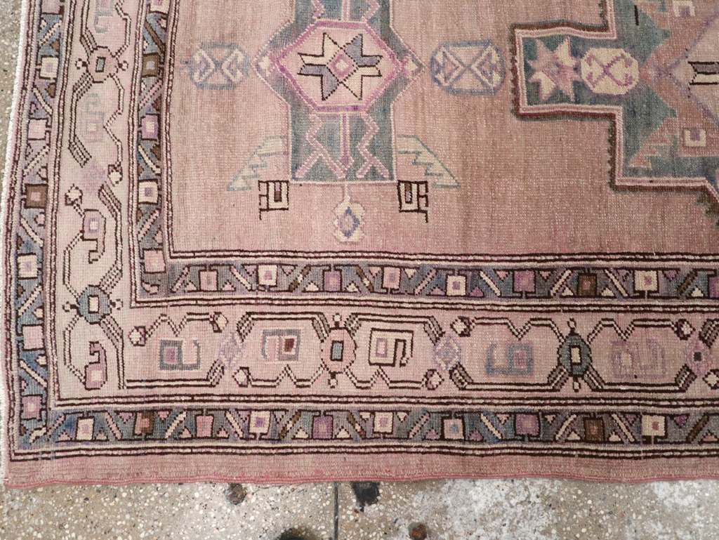 Antique Persian Northwest Runner, No.21490 - Gsblank