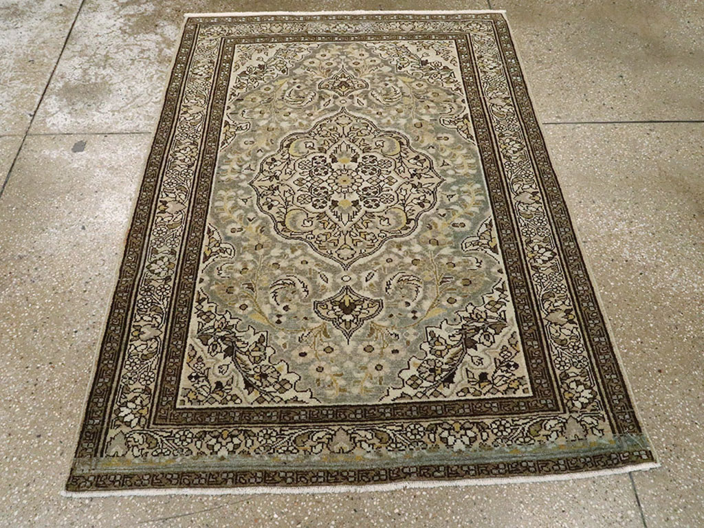 Antique Persian Malayer Rug, No.21514 - Gsblank