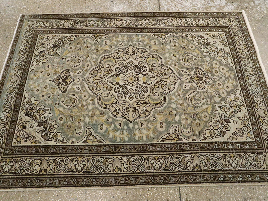 Antique Persian Malayer Rug, No.21514 - Gsblank
