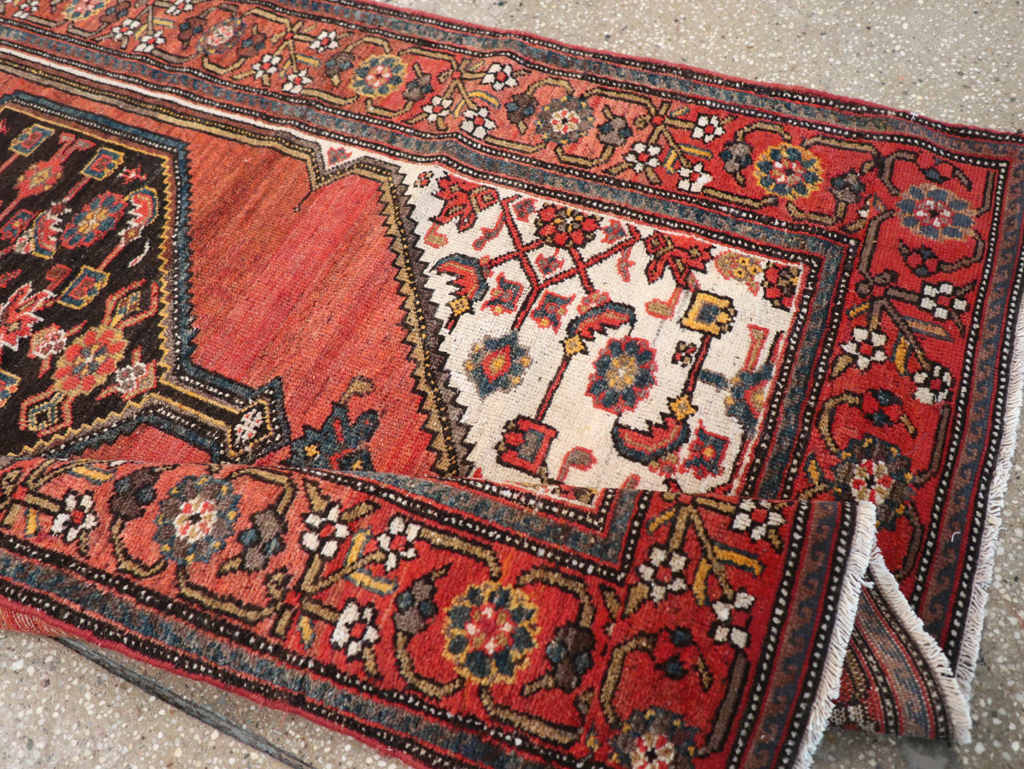 Antique Persian Malayer Accent Rug, No.21531 - Gsblank