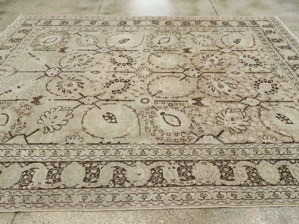 Antique Persian Tabriz Carpet, No.21553 - Gsblank