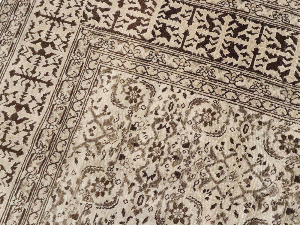 Antique Persian Tabriz Rug, No.21573 - Gsblank