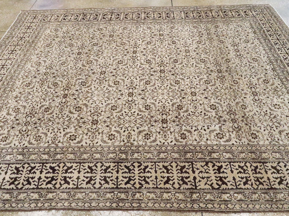 Antique Persian Tabriz Rug, No.21573 - Gsblank