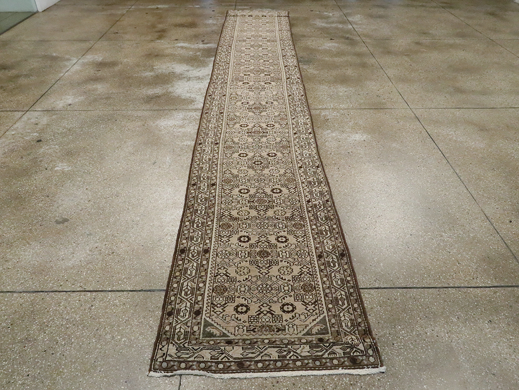 Vintage Persian Malayer Long Runner, No.21580 - Gsblank