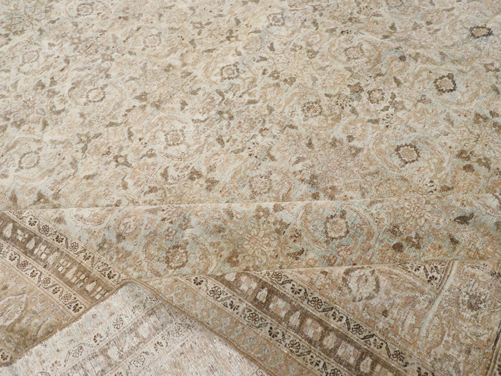 Antique Persian Tabriz Carpet, No.21582 - Gsblank
