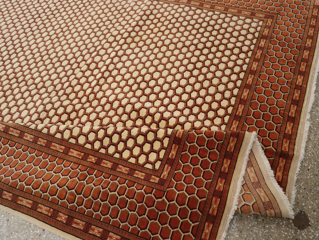 Vintage Turkish Anatolian Accent Carpet, No.21587 - Gsblank