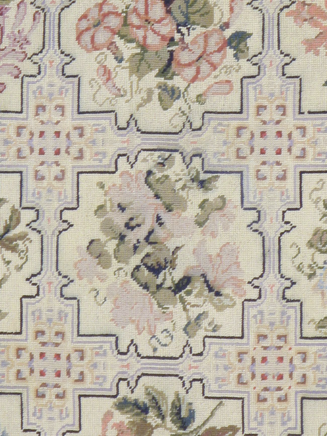 Antique English Needle-Point Carpet, No.21722 - Gsblank
