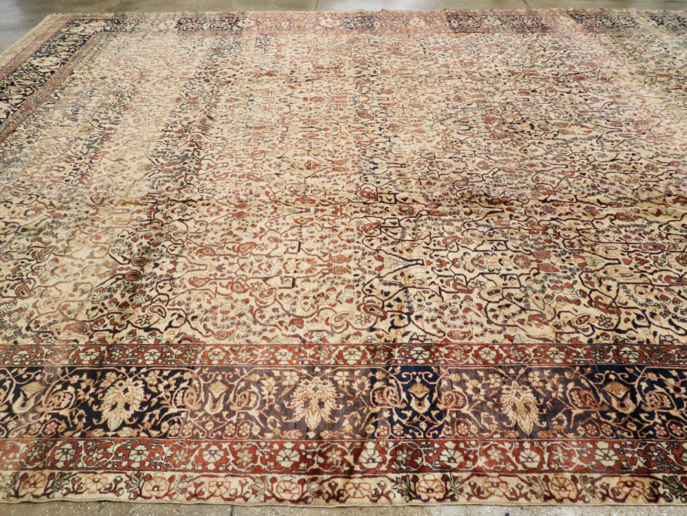 Antique Sarouk Fereghan Carpet, No.21762 - Gsblank