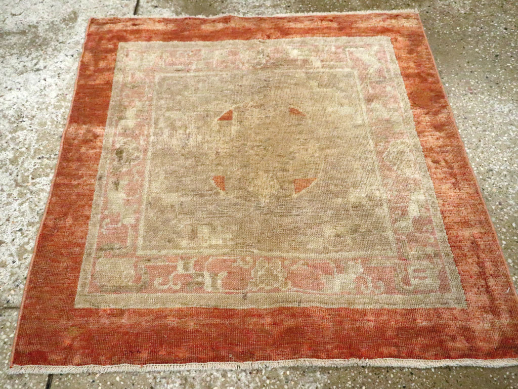 Vintage east Turkestan Khotan Square Rug, No.21843 - Gsblank