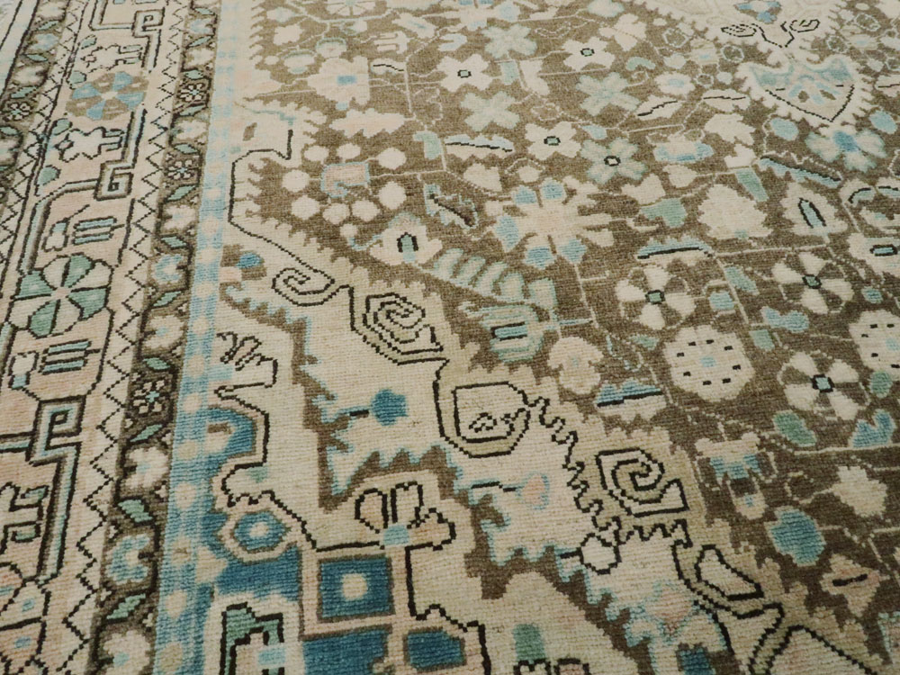 Antique Persian Sarouk Rug, No.21865 - Gsblank