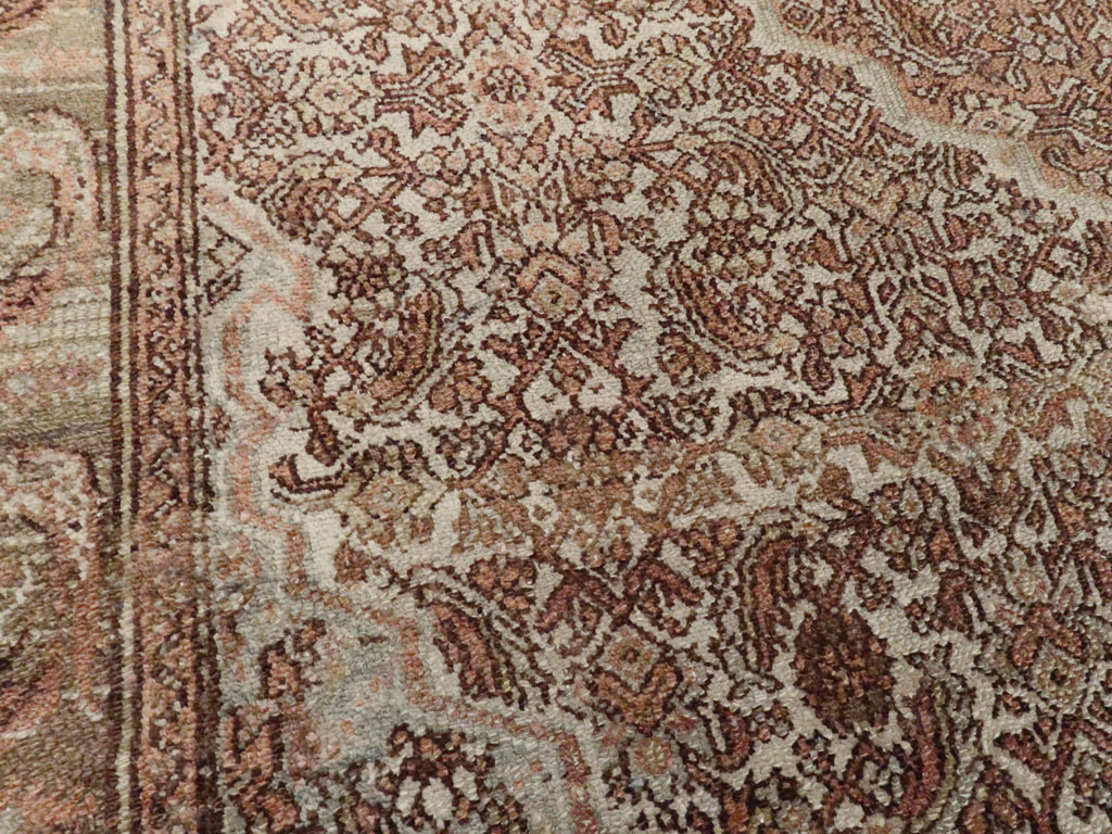 Antique Persian Bibikabad Rug, No.21874 - Gsblank