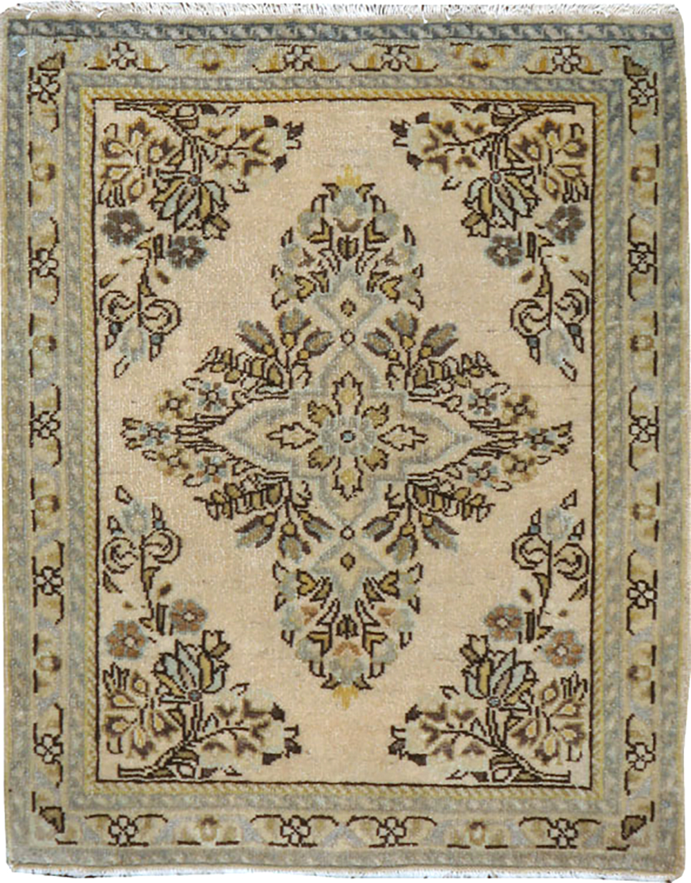 Vintage Persian Sarouk Rug, No.21877 - Gsblank