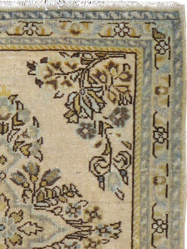 Vintage Persian Sarouk Rug, No.21877 - Gsblank