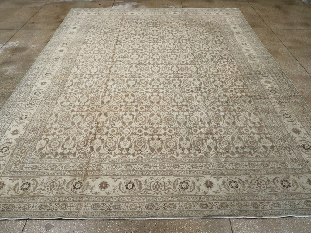 Antique Persian Tabriz Carpet, No.21910 - Gsblank