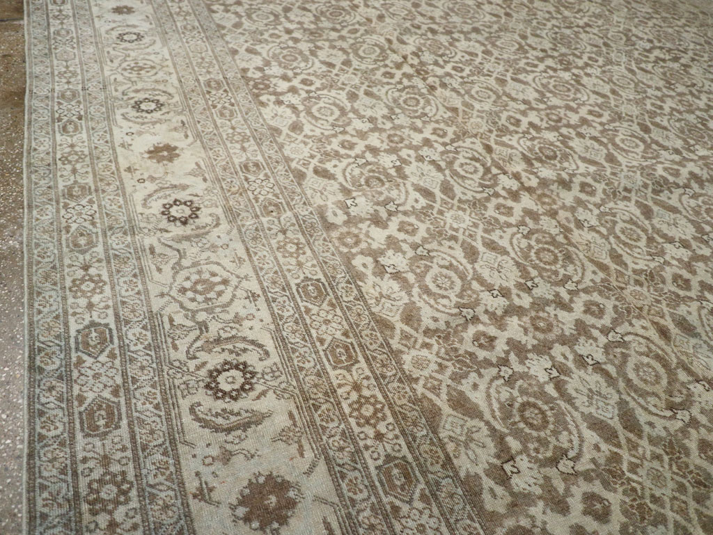 Antique Persian Tabriz Carpet, No.21910 - Gsblank
