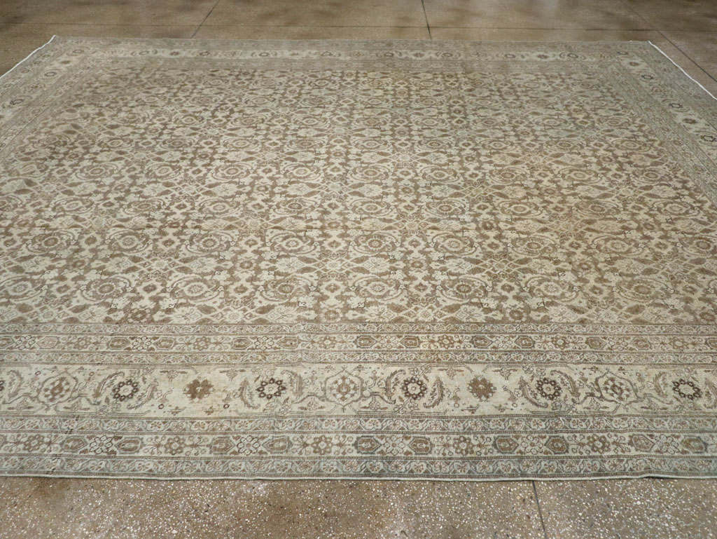 Antique Persian Tabriz Carpet, No.21910 - Gsblank