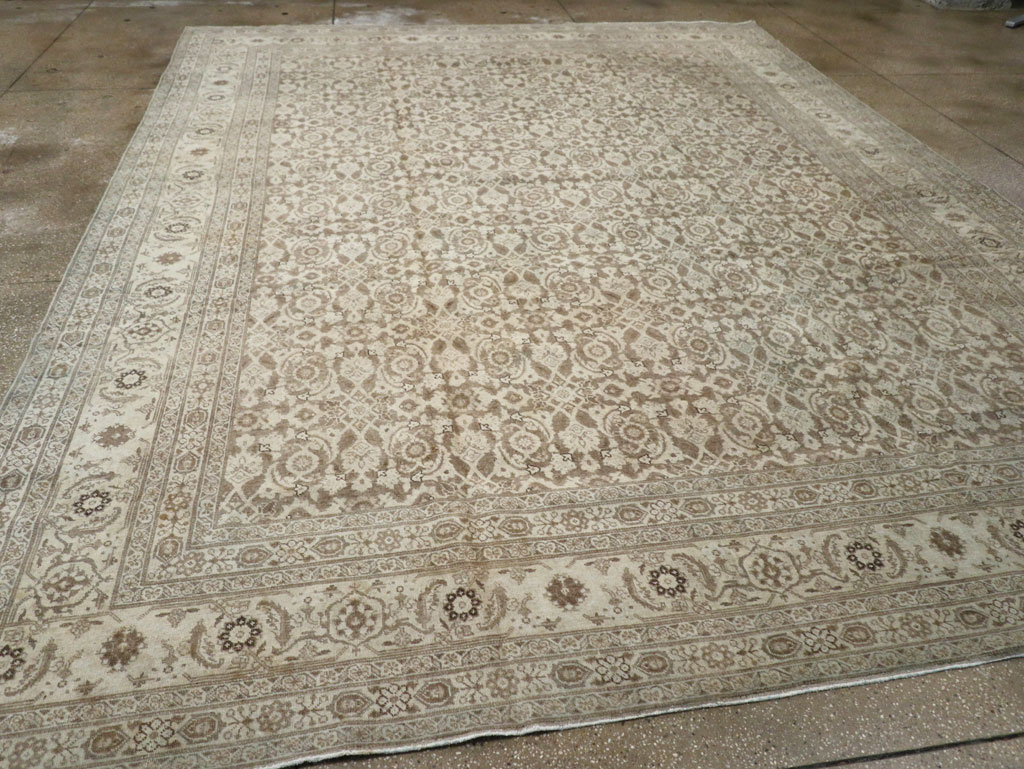 Antique Persian Tabriz Carpet, No.21910 - Gsblank