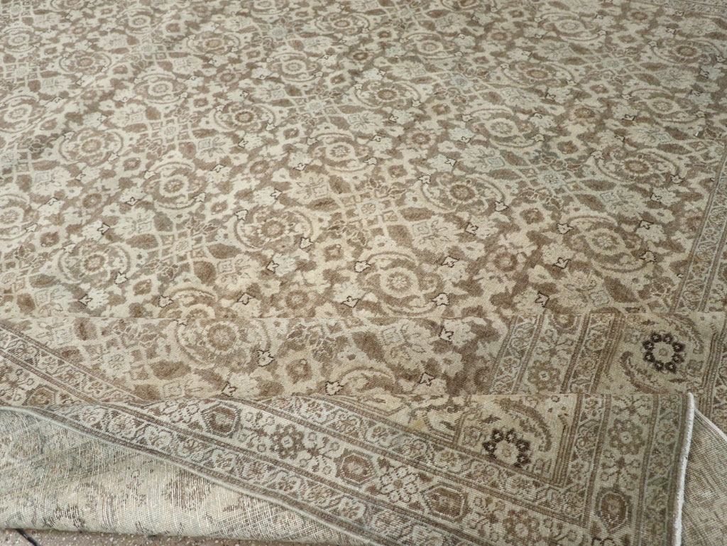 Antique Persian Tabriz Carpet, No.21910 - Gsblank