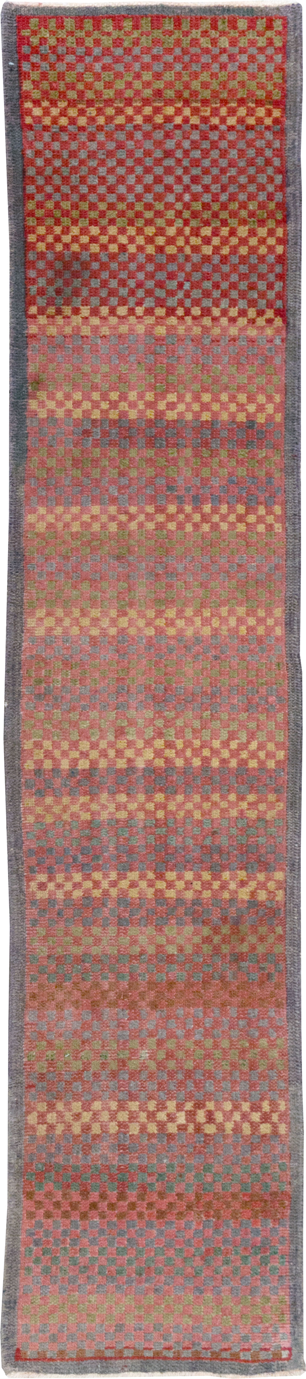Vintage Turkish Anatolian Small Runner, No.21929 - Gsblank