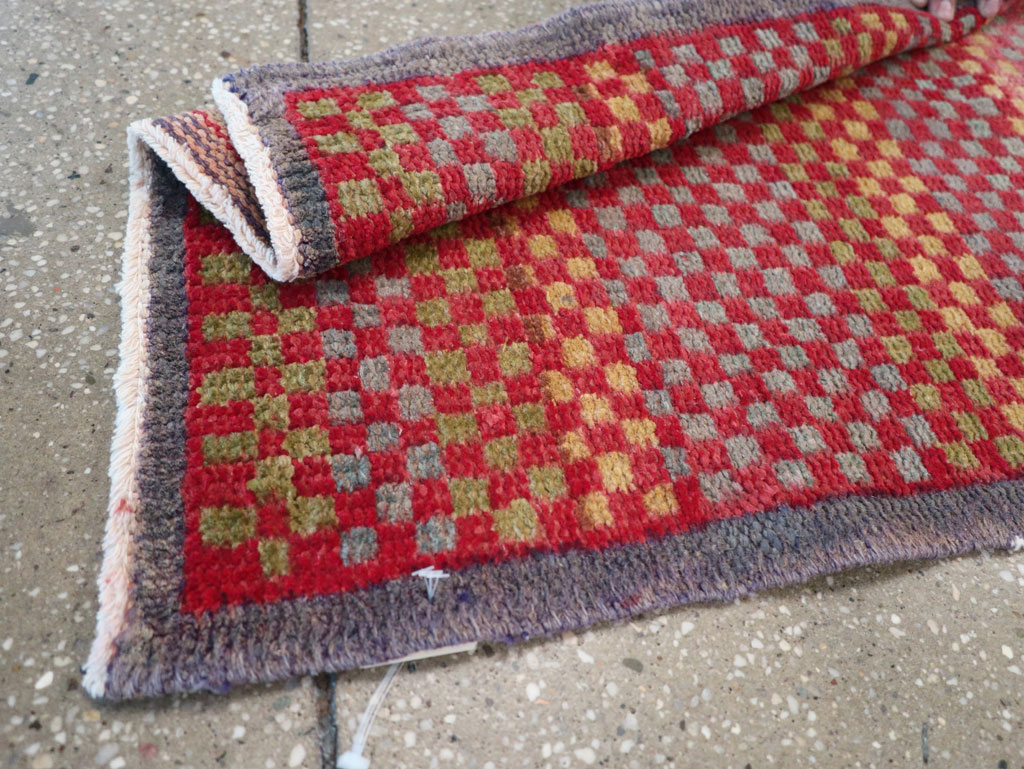 Vintage Turkish Anatolian Small Runner, No.21929 - Gsblank